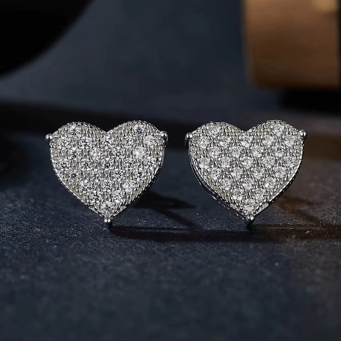 3POINT HRT DMND STUDS