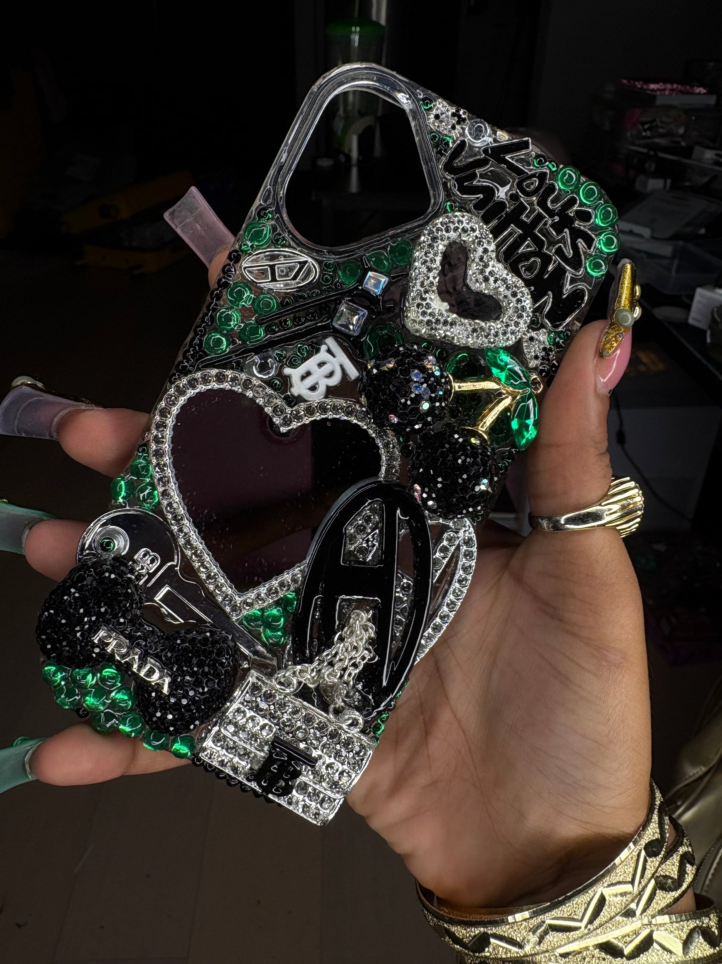 IPHONE 16PLUS JUNK CASE