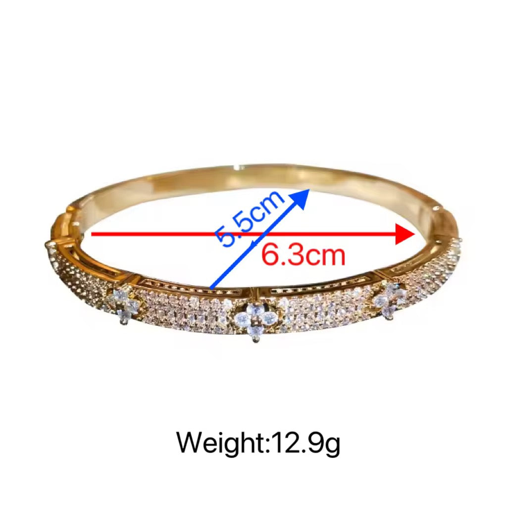 FLOWER DMND BRACELET